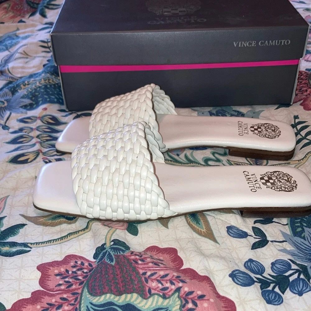 NEW Vince Camuto VC-Arusha Creamy White Braided Sandals Size 10 - Picture 3 of 14